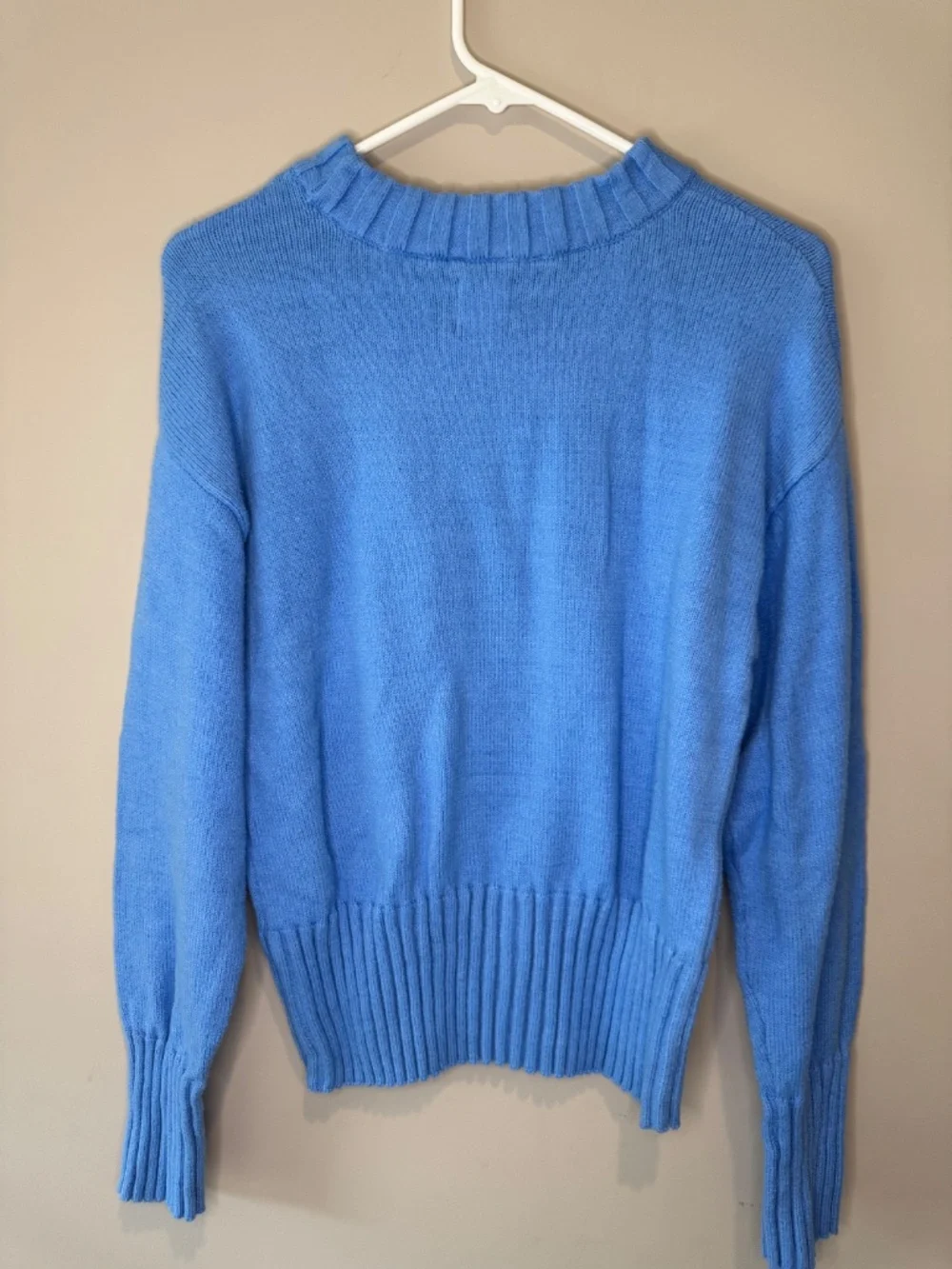 GAP Women’s Medium Crewneck Light Blue Sweater - Picture 3 of 6